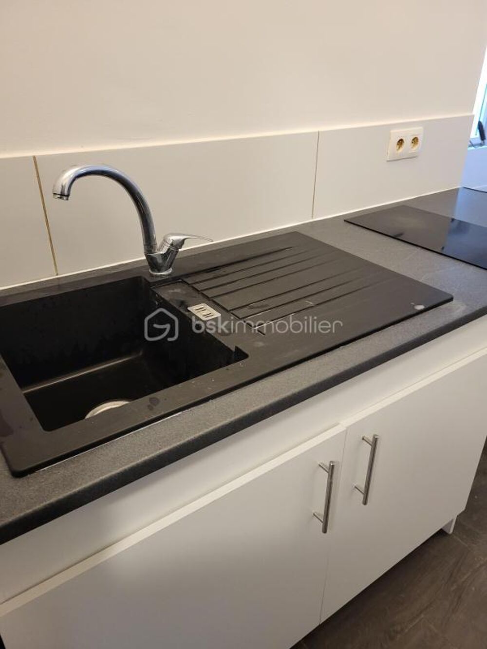 Charamant appartement entiérement refait