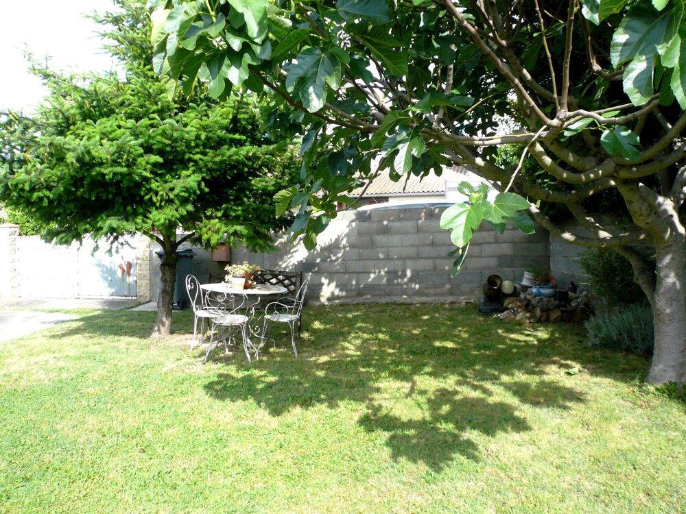 Maison plain-pied 103m2 103m2 sur beau terrain clos de 675m2