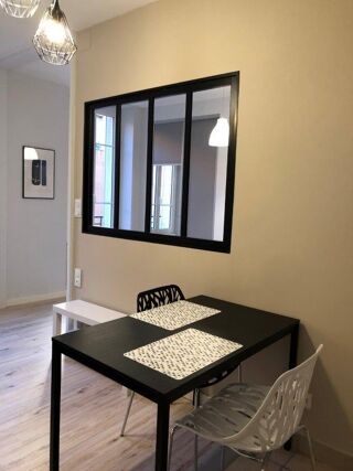  Appartement à louer 2 pièces 28 m²