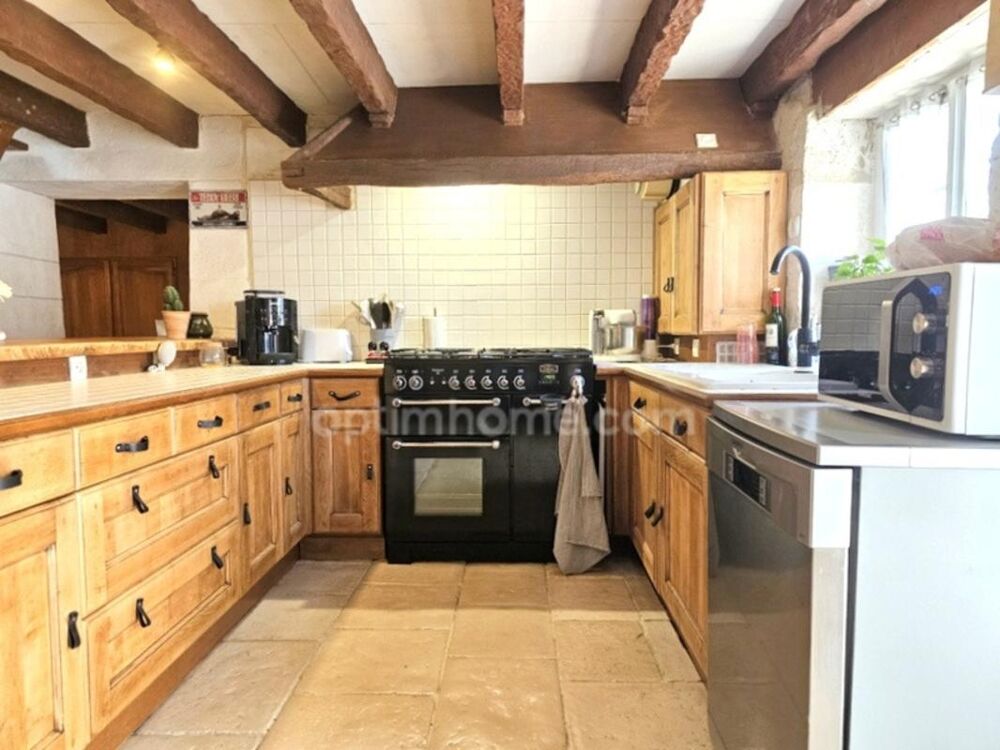 Maison en pierre atypique de 122 m² 3 chambres et 1 bureau  Coup de coeur assuré à MAGNAC SUR TOUVRE (16)