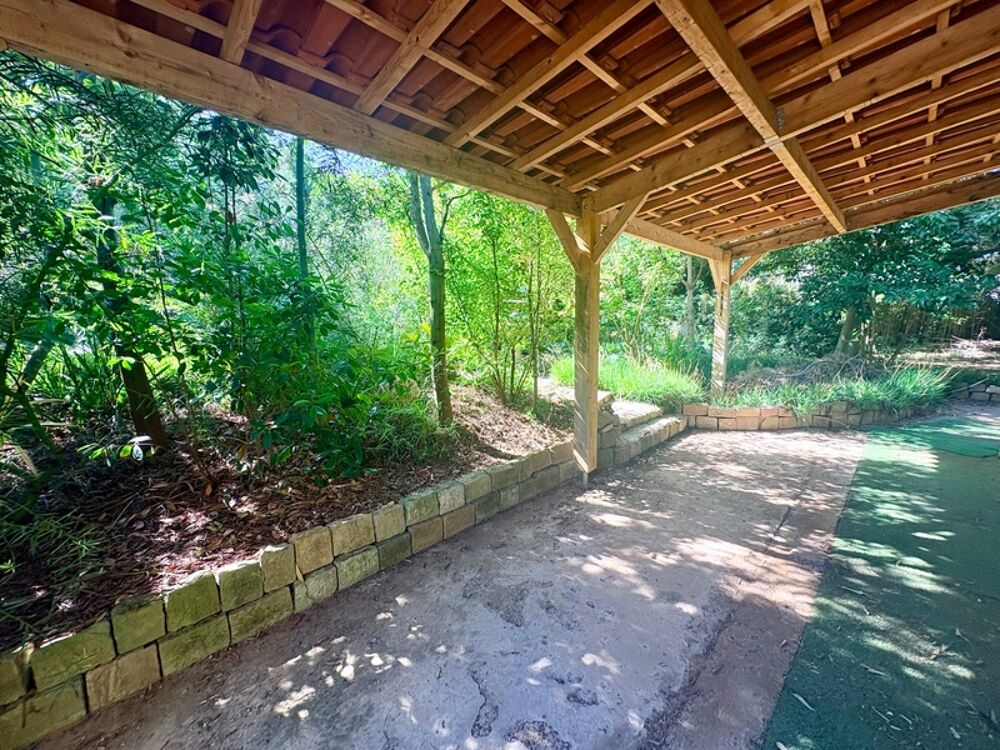 Vente Maison Charmante maisonnette de 35 m² et T3 de 70m2 avec jardin arboré de 650 m² – Fréjus Frejus