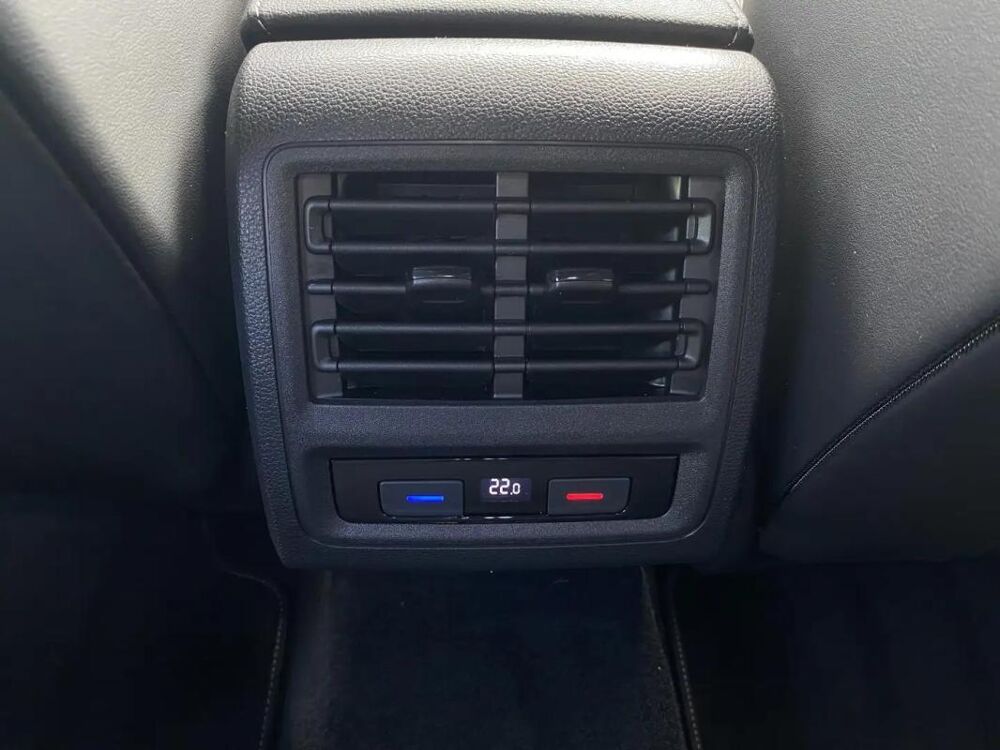 Golf 1.5 eTSI 150 R-Line – DSG Navigation LED Plus 2021 occasion 33000 Bordeaux