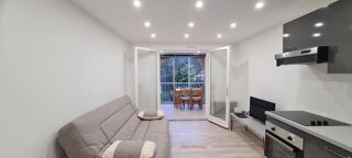Vente Appartement Frédéric ALLIOT vous présente ce studio  d'environ 28 m2 idéalement placé à Saint-Aygulf Saint aygulf