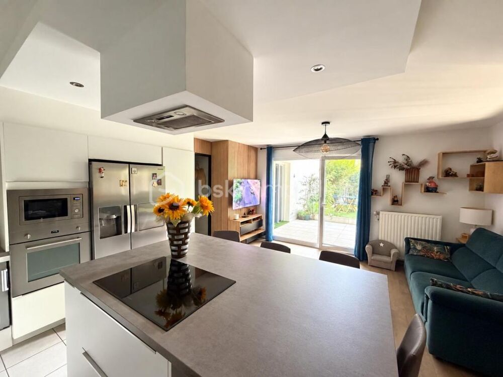 Vente Appartement FRANCHEVILLE – SUPERBE T4 ATYPIQUE EN REZ-DE-JARDIN – 87 M² – 76 M² D'EXTÉRIEUR Francheville