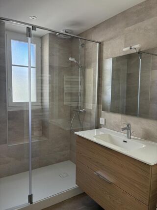  Appartement à louer 3 pièces 69 m²