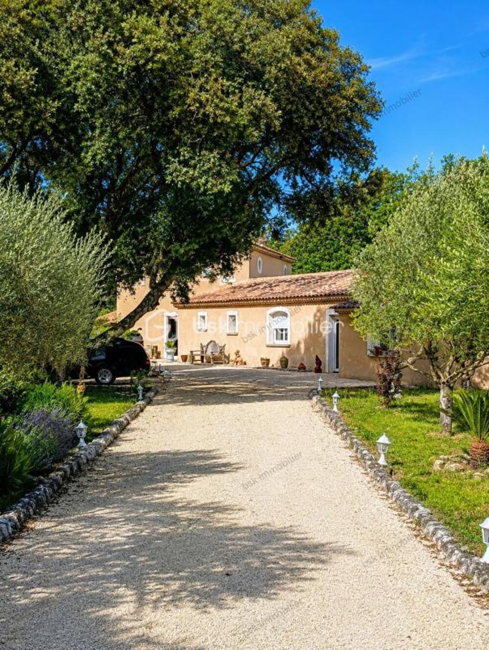 Vente Maison Maison 165 m² avec piscine, jacuzzi et dépendance – Solérieux Solerieux