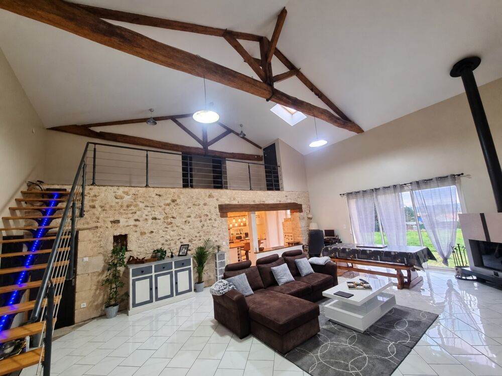 Vente Maison Maison à vendre 6 pièces NANTEUIL (79) Nanteuil