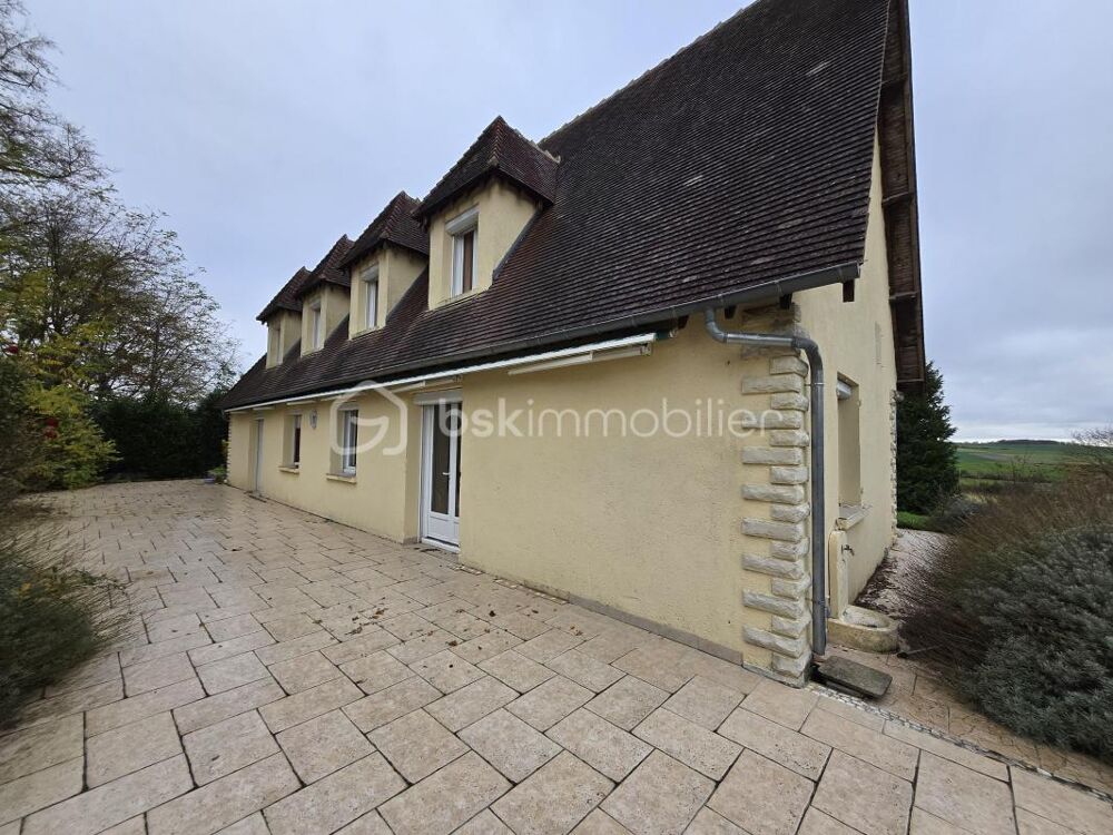 Vente Propri�t�/Ch�teau Maison Familiale Spacieuse de 216 m� avec Piscine, Box � Chevaux et Grand Terrain ? Venizy