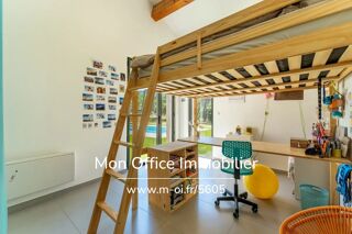  Villa  vendre 5 pices 220 m