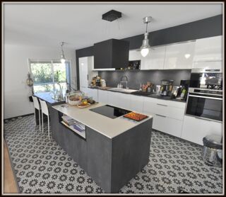  Villa � vendre 7 pi�ces 235 m�