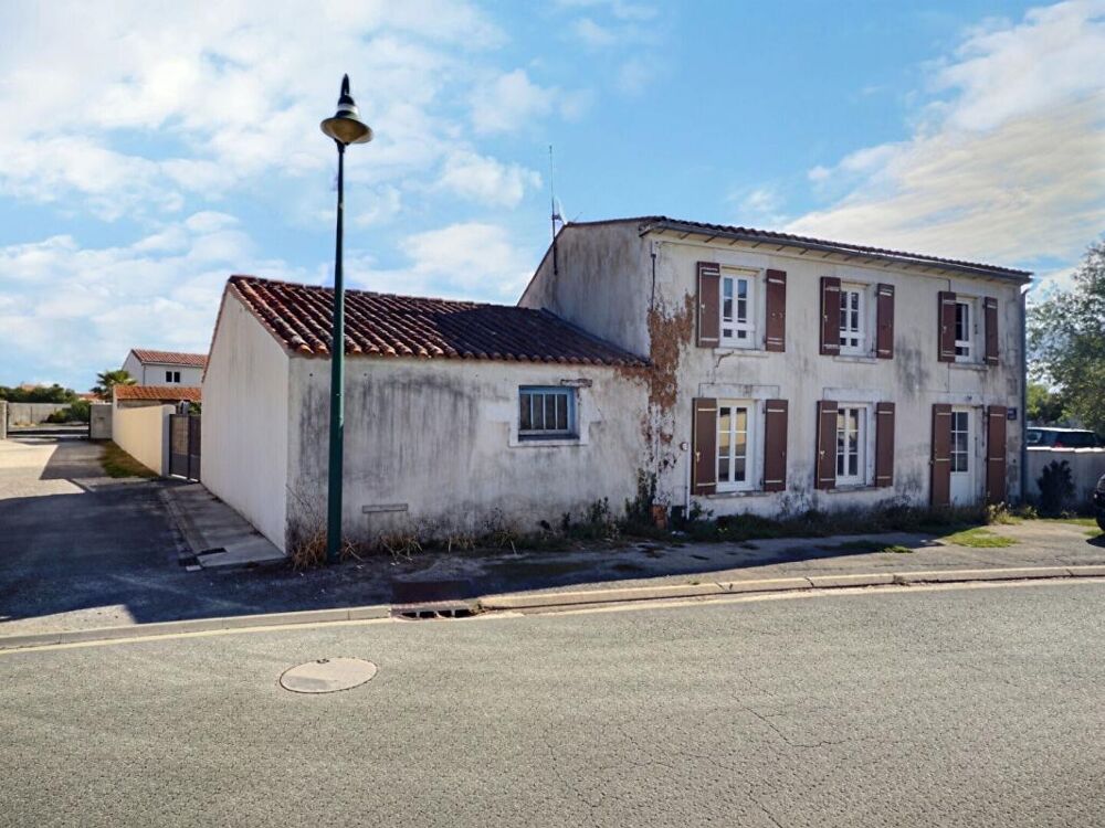 Vente Maison 17230 - LONGEVES - Maison 3 Chambres 5 Pièces 120 m2 environ - Longeves