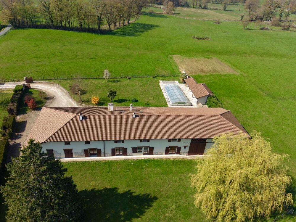 Maison 7 pièces 195 m² · à Marboz · 195 m² · 499 000 €