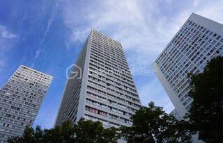  Parking / Garage � vendre 12 m�