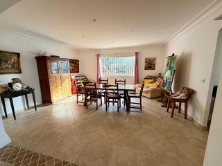  Villa à vendre 7 pièces 260 m²