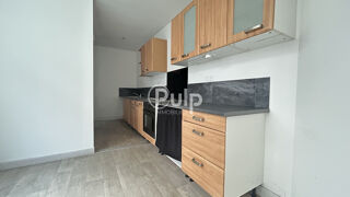  Immeuble � vendre 227 m�