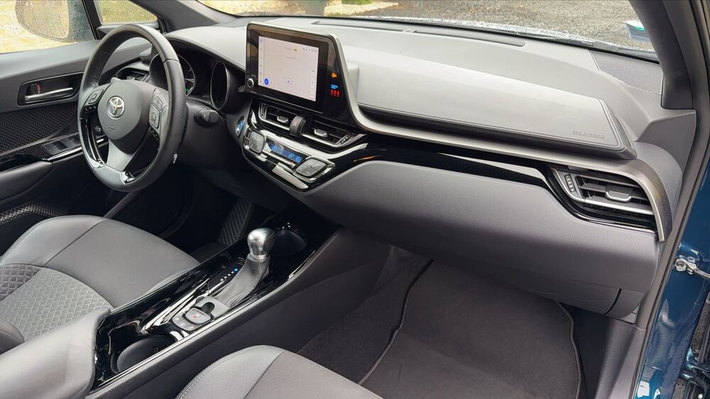 C-HR 1.8 VVT-i 122 Hybride CVT Design - Premi&egrave;re main Entretien c 2023 occasion 72000 Le Mans