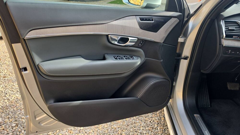 XC90 2.0 T8 390 Hybride AWD Geartronic8 Inscription Luxe - Entret 2021 occasion 83300 Draguignan