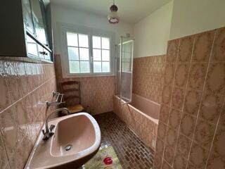  Maison  vendre 8 pices 130 m