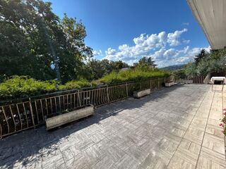  Maison  vendre 6 pices 158 m