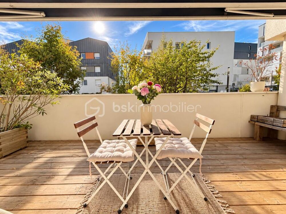 Vente Appartement RESIDENCE RECENTE - APPARTEMENT SANS TRAVAUX - LUMINEUX ET TRAVERSANT - REZ DE TERRASSE SURELEVE Saint martin d heres