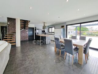  Maison  vendre 6 pices 130 m