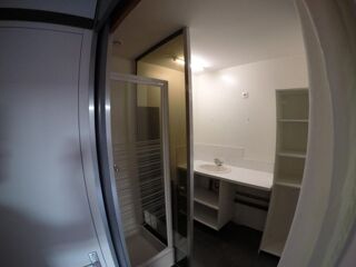  Appartement à louer 2 pièces 44 m²