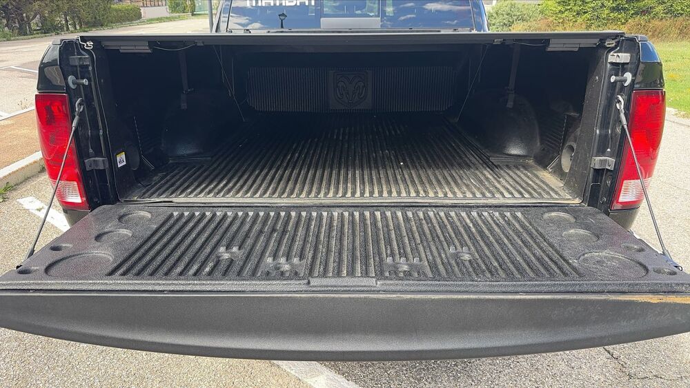 RAM 1500 IV 5.7 V8 HEMI 400 Base - Automatique 2022 occasion 38000 Grenoble