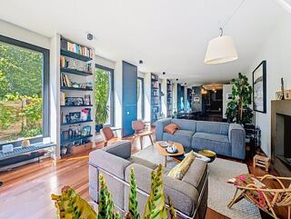 Vente Maison Au calme lumineuse maison non mitoyenne avec jardin, piscine et stationnement Bordeaux