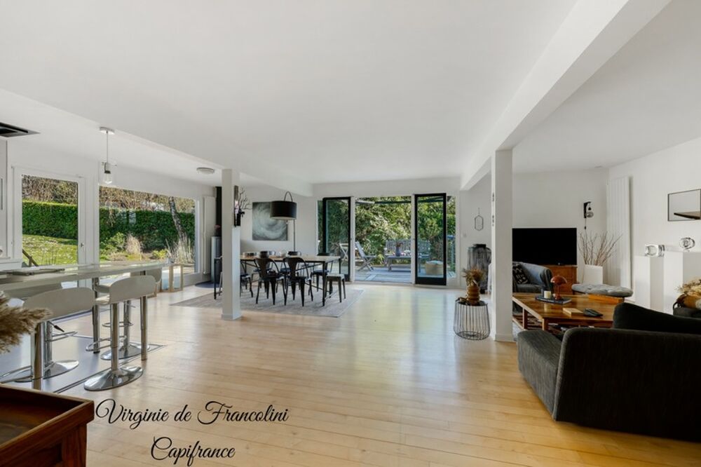 Vente Maison Sucy-en-Brie, Maison d'exception, parcelle de 800m², 259m² au sol, 4 chambres, 3 terrasses, jardin, garage, sous-sol Sucy en brie