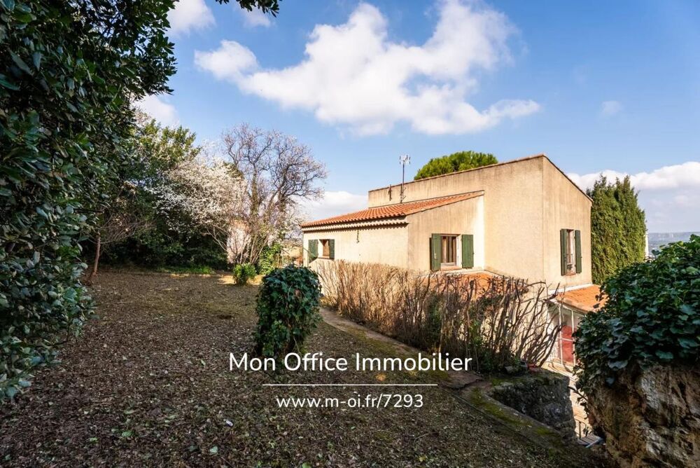 Vente Maison Référence : 7316-YAN. - Maison 5 pièces au coeur du village avec jardin Velaux