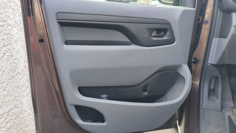 Vivaro VU 2.0 D 180 EAT8 Business 2020 occasion 60140 Rosoy