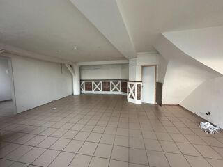  Immeuble à vendre 8 pièces 180 m²