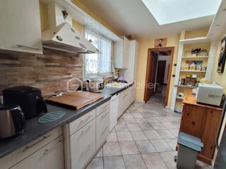  Propriété/château à vendre 7 pièces 177 m²