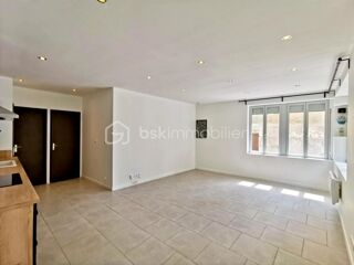  Appartement à louer 2 pièces 40 m²