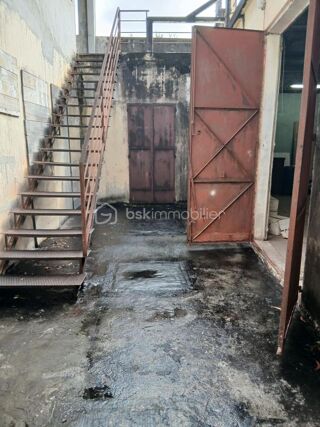  Immeuble � vendre 2 pi�ces 340 m�