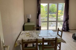  Appartement à louer 3 pièces 61 m²