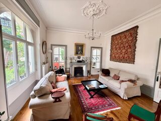  Villa à vendre 11 pièces 215 m²