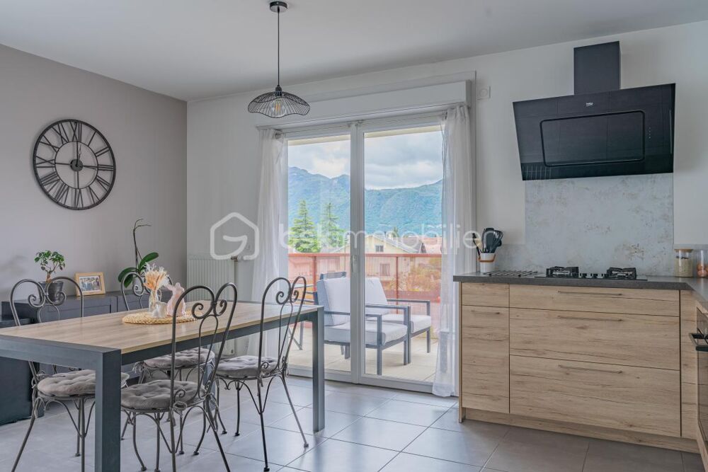Vente Appartement T3 lumineux avec balcon vue Dent du Chat Aix les bains