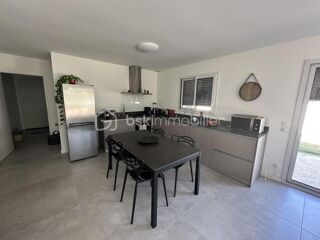  Villa à vendre 3 pièces 77 m²