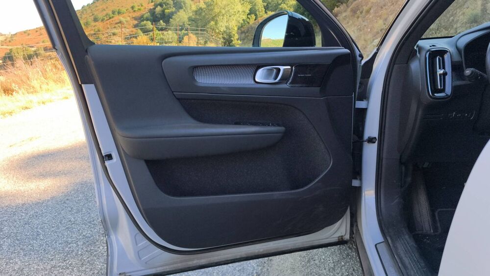 XC40 1.5 T5 TWE 262 Recharge DCT 7 R-Design 2021 occasion 20250 Corte