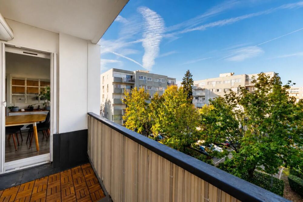 Vente Appartement T4 de 88 m² - bureau - aucuns travaux - ravalement voté Plaisir