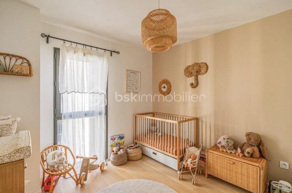 Vente Appartement Superbe Appartement T4 avec Terrasse au calme Bordeaux