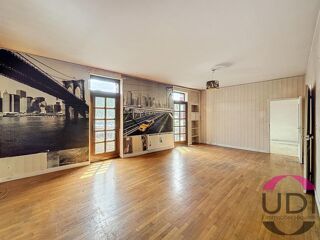  Immeuble à vendre 6 pièces 320 m²