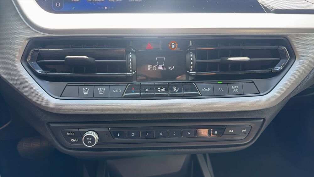 S&eacute;rie 1 118i 1.5 i DCT7 140 cv Business Design - Automatique 2019 occasion 06270 Villeneuve Loubet