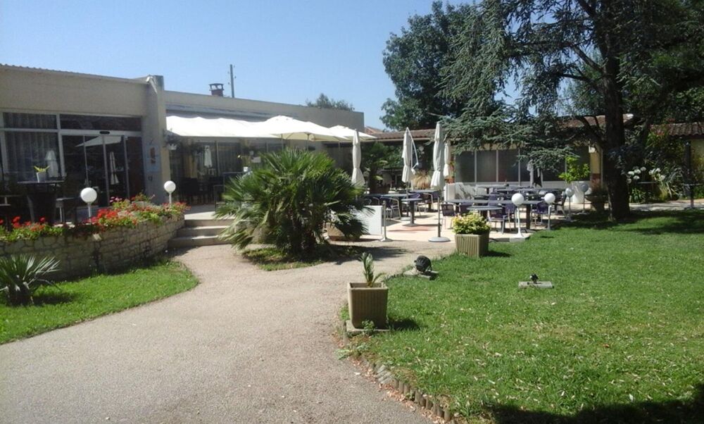 Maison 15 pièces 1600 m² · à Fleurance · 1 600 m² · 905 000 €