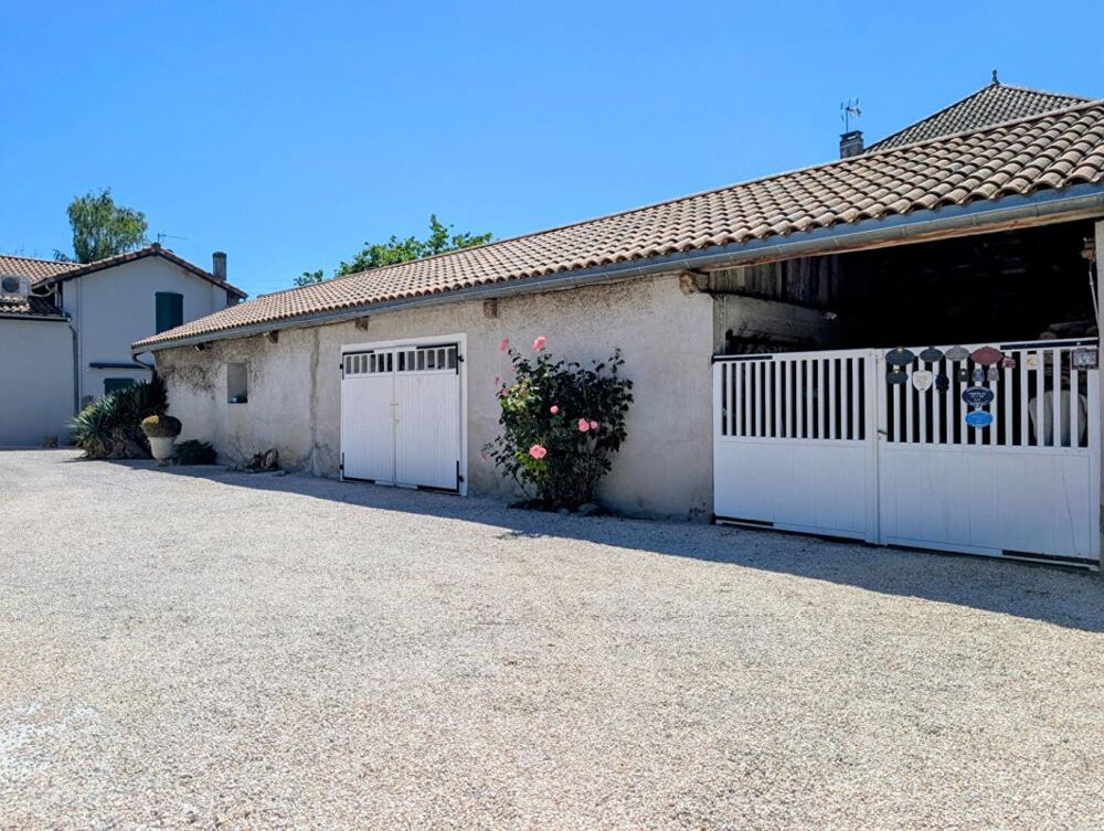 Propriété avec Maison de Maître, Maison Annexe et Maison de Gardien sur parc de 1,5 hectare