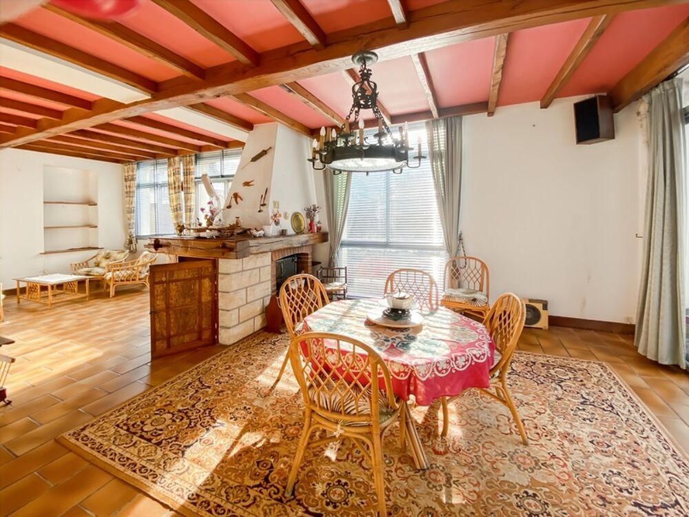 Maison 7 pièces 280 m² · à Marle · 280 m² · 252 000 €