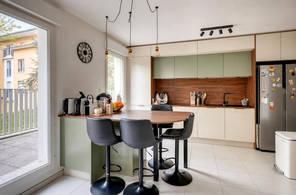 Duplex moderne avec terrasses, stationnement Craponne centre