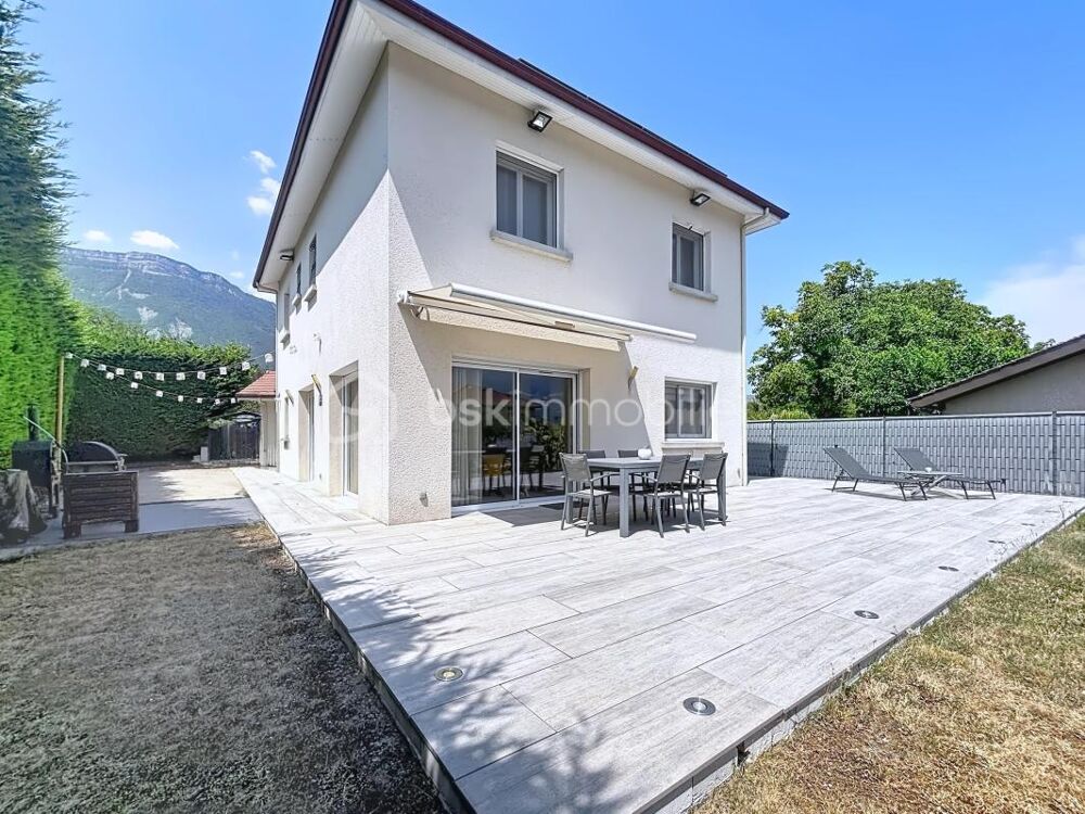 Maison individuelle récente avec grand garage