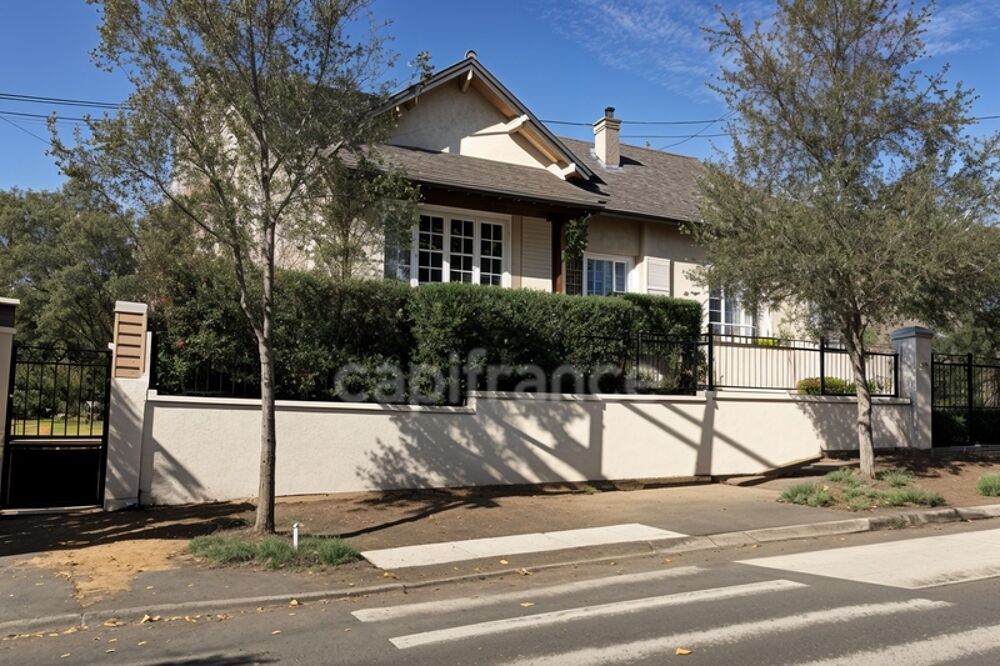 Maison à vendre 8 pièces AUXERRE (89) de 129 m2 4 Chambres sous-sol Garage Terrain